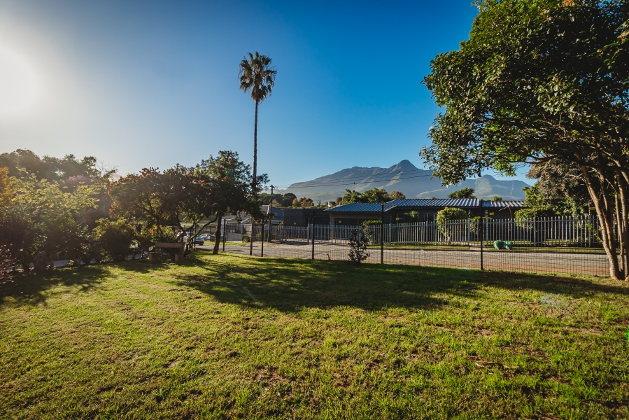 3 Bedroom Property for Sale in Dormehls Drift Western Cape